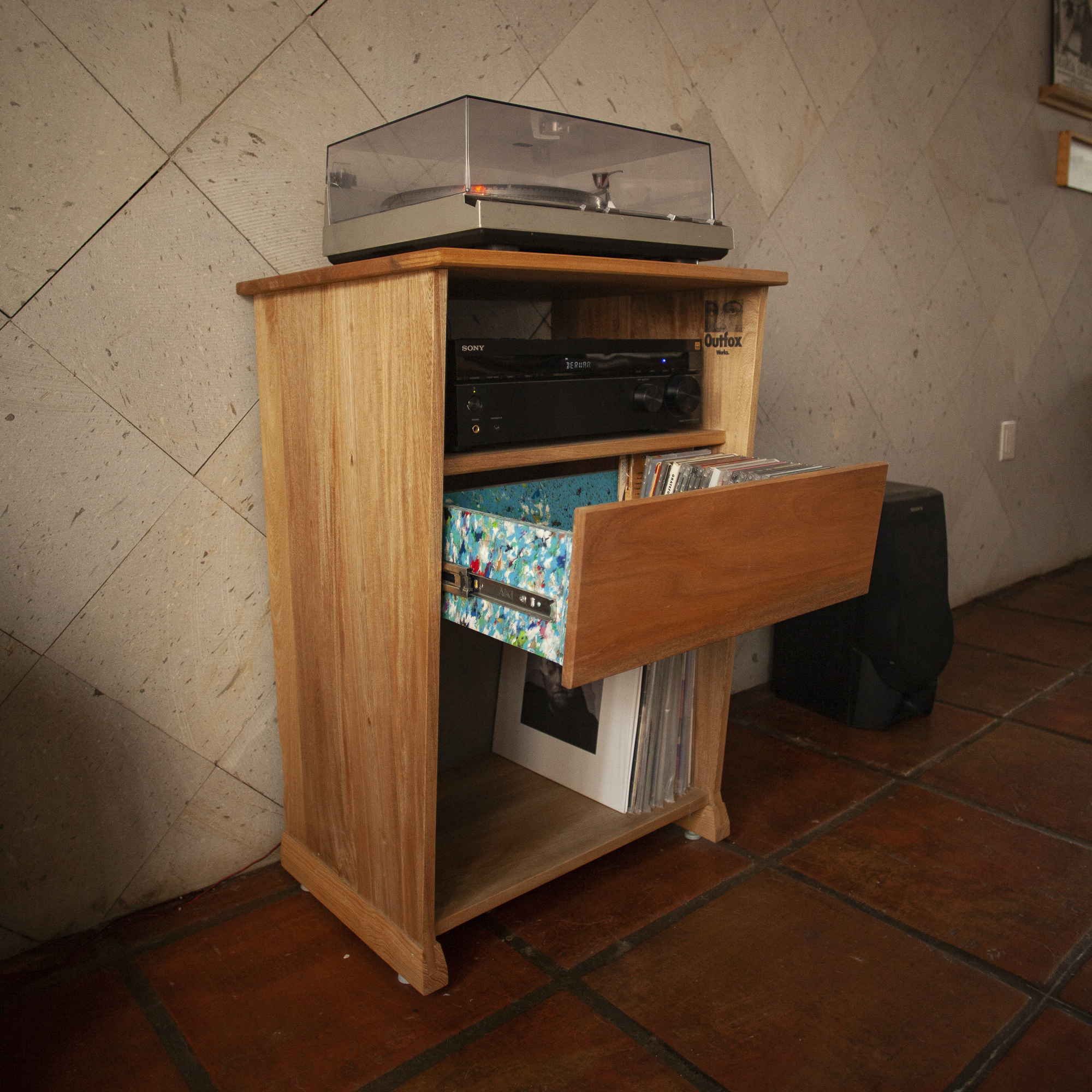 Mueble Premium para Tornamesa y Vinilos | Sistema "OSO"